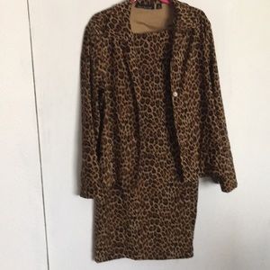 Gorgeous Leopard print suit